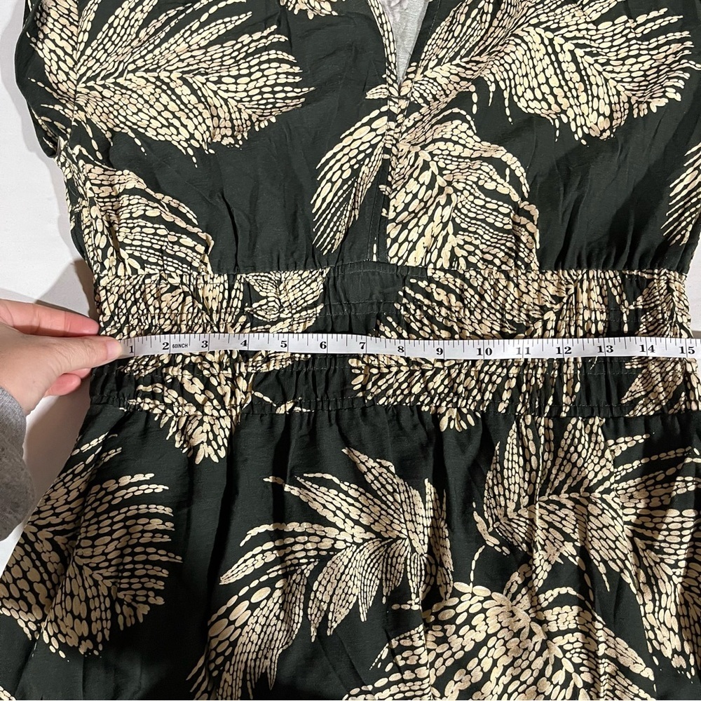 Reiss Colby Tropical Midi Dress with Elasticated Waist in Khaki - Picture 12 of 13